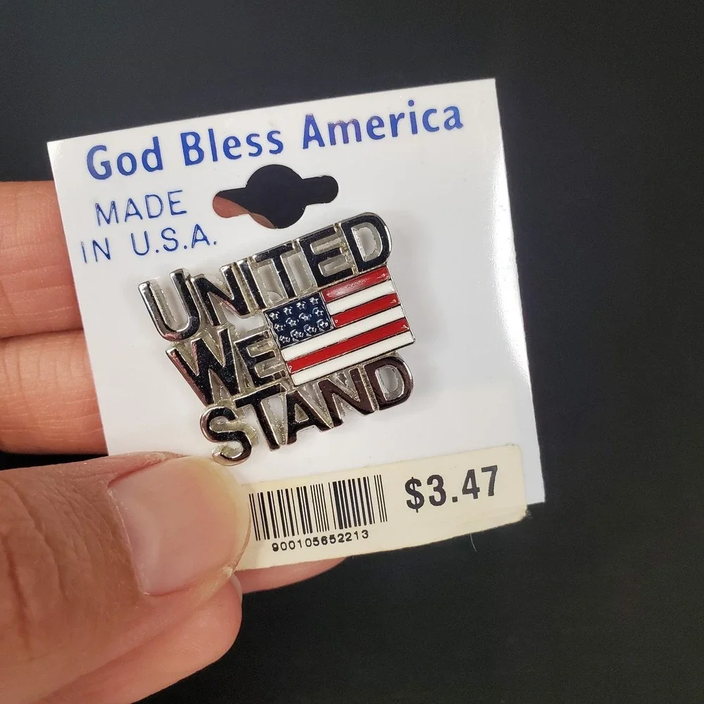 Vintage UNITED WE STAND American Flag‎ Silver Tone Lapel Pin NOS *Made In USA*